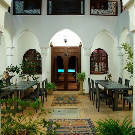 Sidi Abdallah Ghiat Riad Couleur Sable מראה חיצוני תמונה